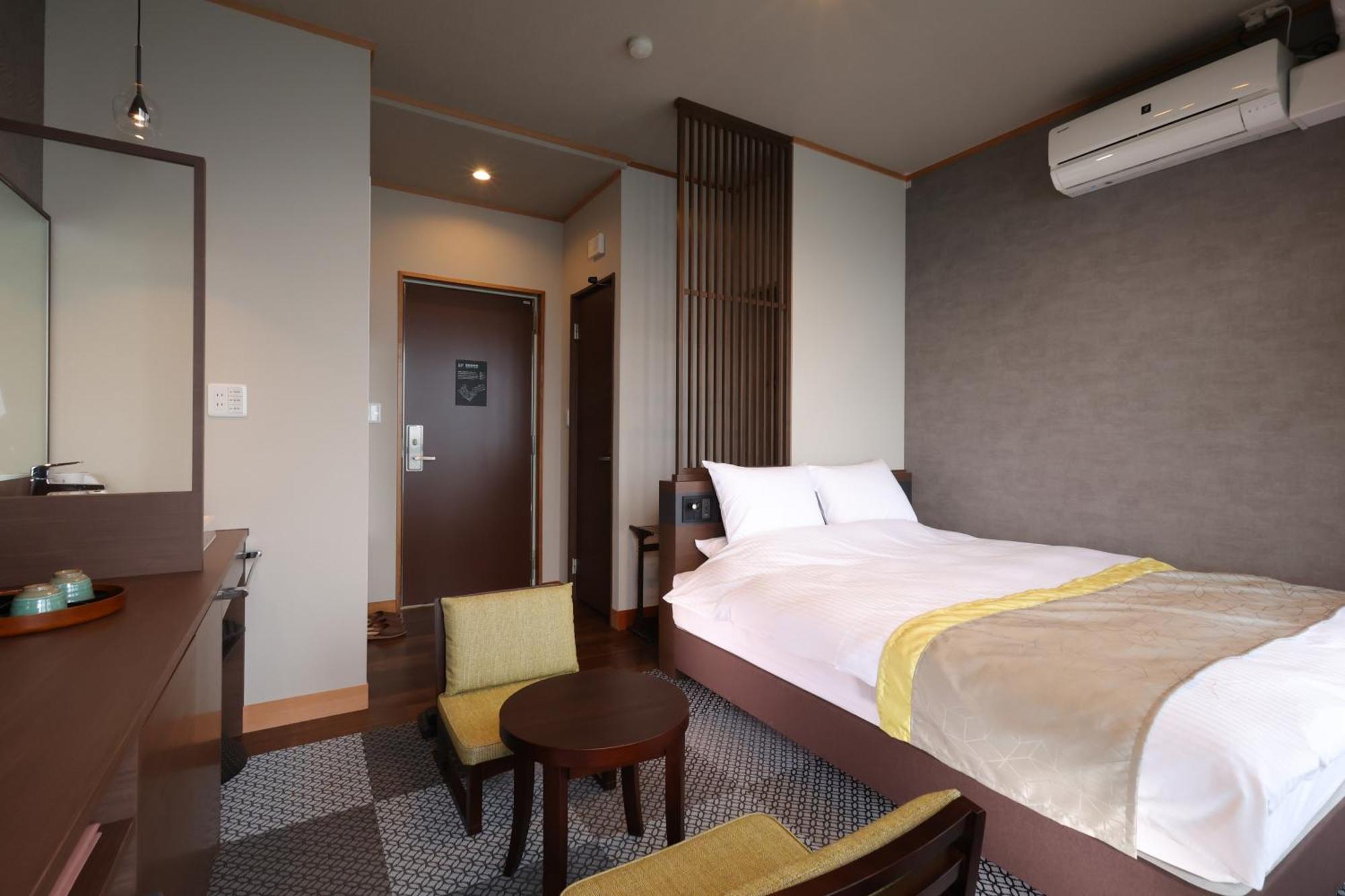 Umiakari Hotel Хими Екстериор снимка